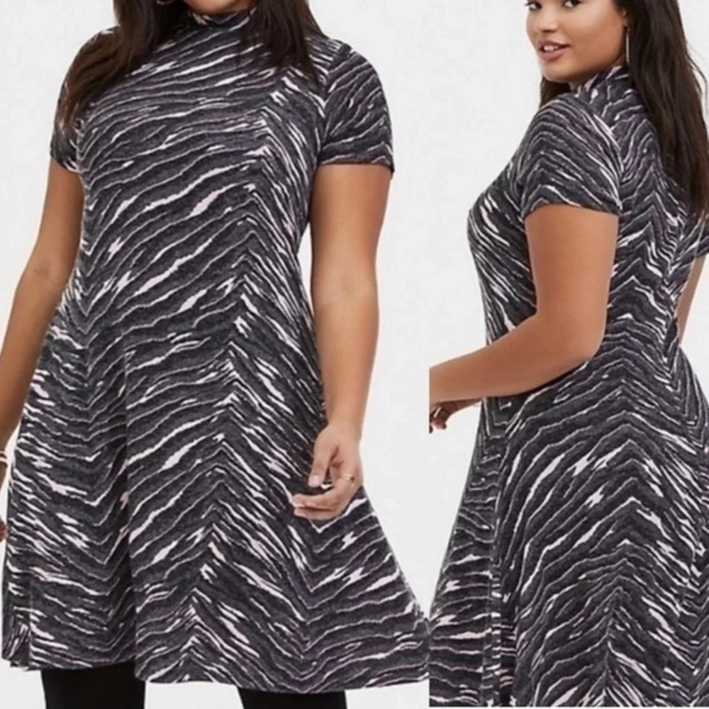 NWT Torrid size 2 pink and gray zebra dress